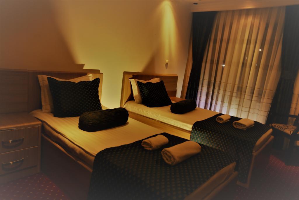 Hotel Pejton プリシュティナ エクステリア 写真