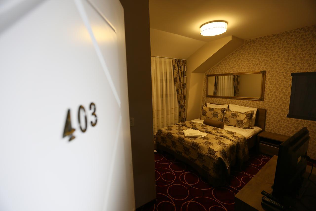 Hotel Pejton プリシュティナ エクステリア 写真