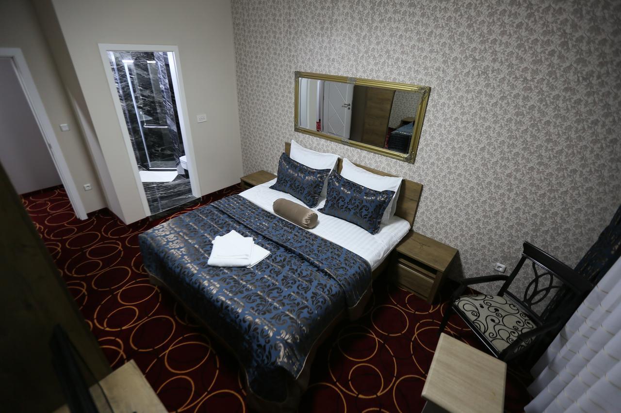 Hotel Pejton プリシュティナ エクステリア 写真