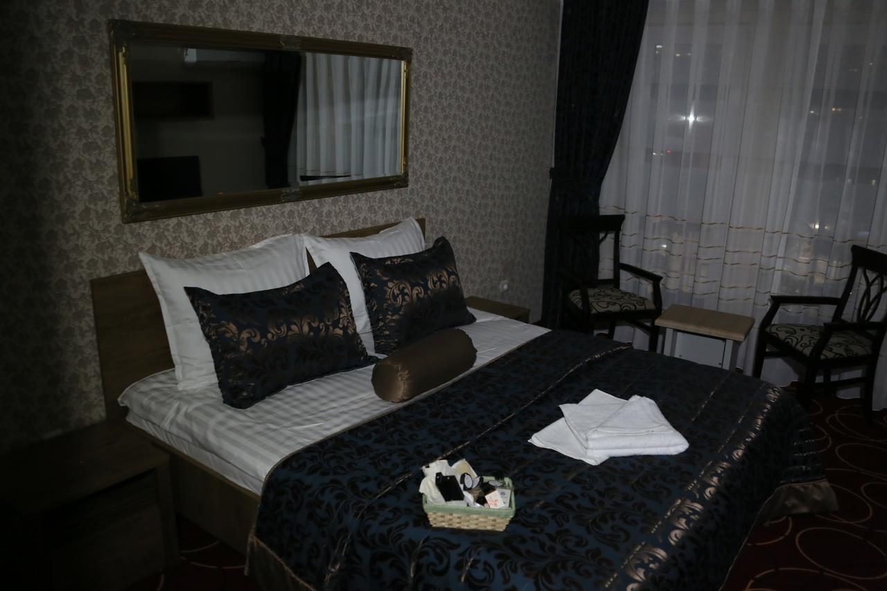 Hotel Pejton プリシュティナ エクステリア 写真