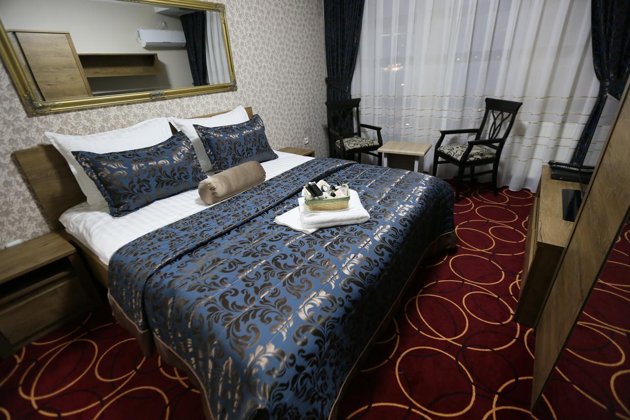 Hotel Pejton プリシュティナ エクステリア 写真