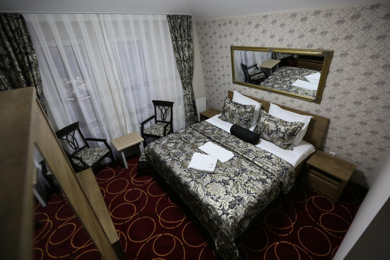 Hotel Pejton プリシュティナ エクステリア 写真