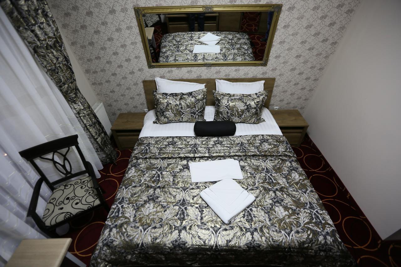 Hotel Pejton プリシュティナ エクステリア 写真